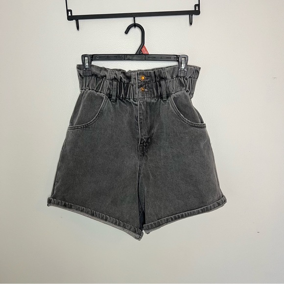 Vervet Pants - Velvet High-Waisted Charcoal Shorts Medium